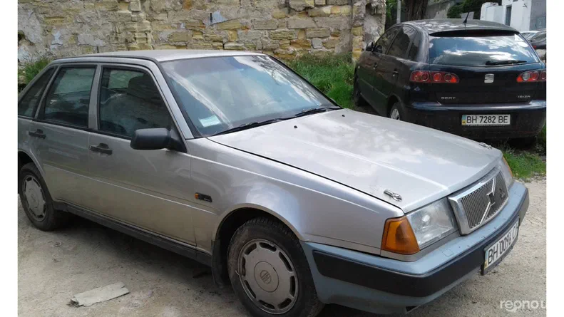 Volvo 460 1989