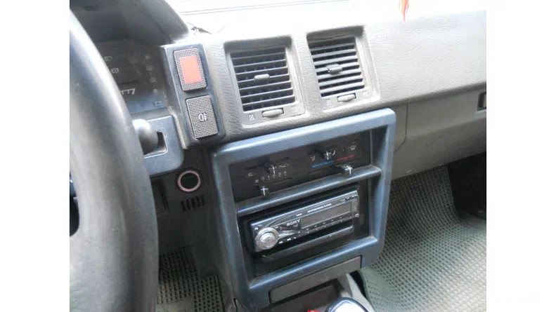 Nissan Bluebird 1988