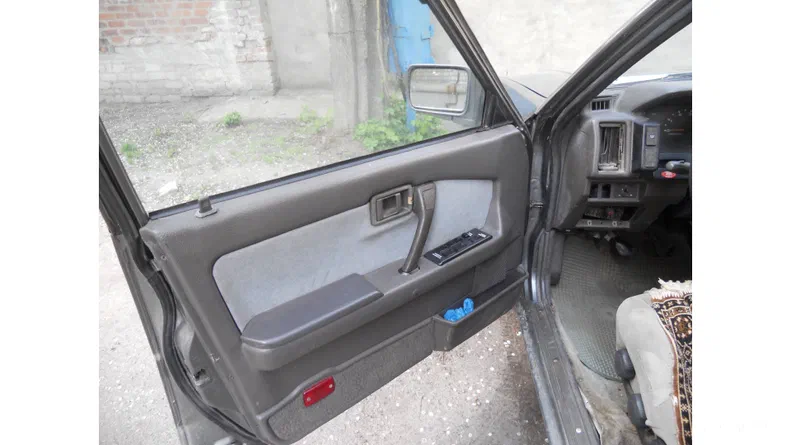 Nissan Bluebird 1988