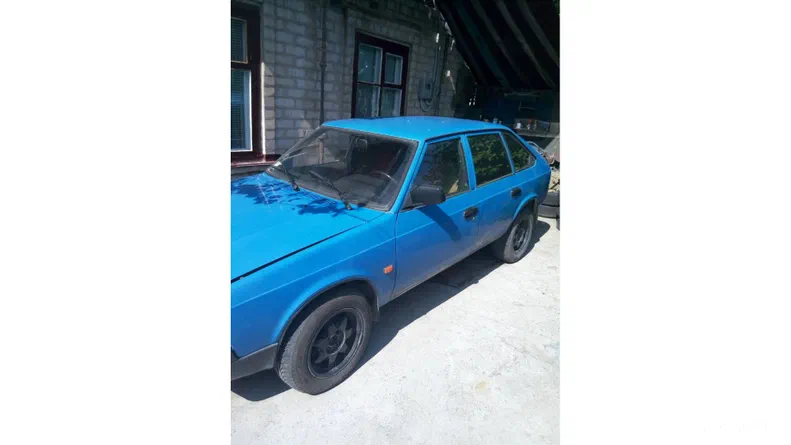 Москвич 2141 1992 - 8