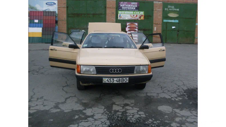 Audi 100 1983