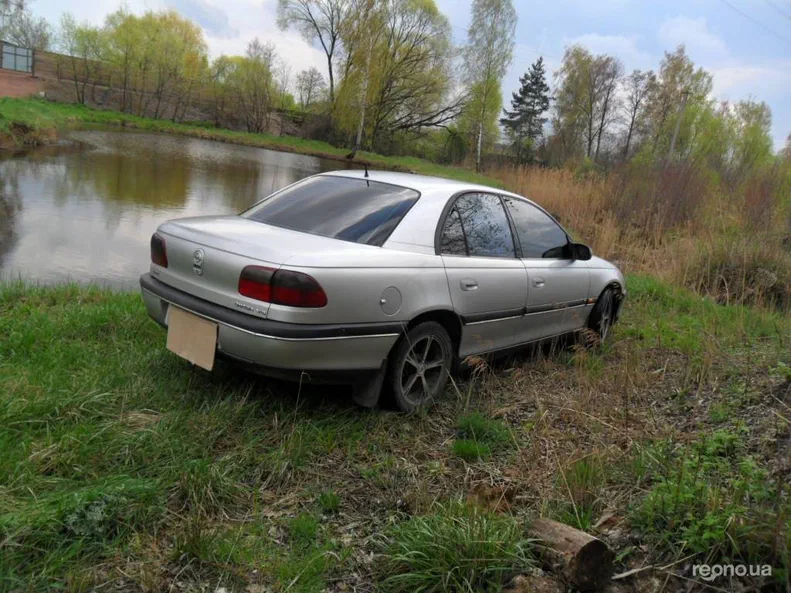 Opel Omega 1998 - 13