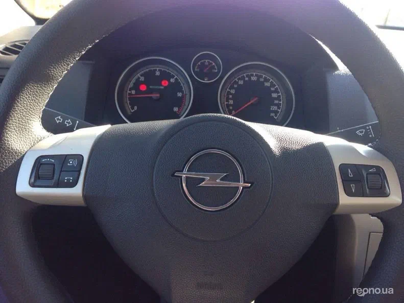 Opel Astra 2008 - 14