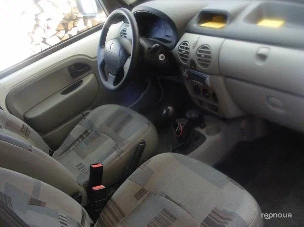 Renault Kangoo 2005 - 6