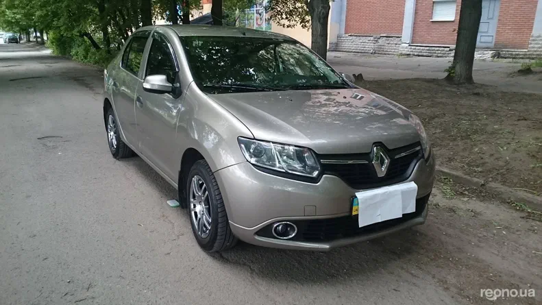 Renault Logan 2013