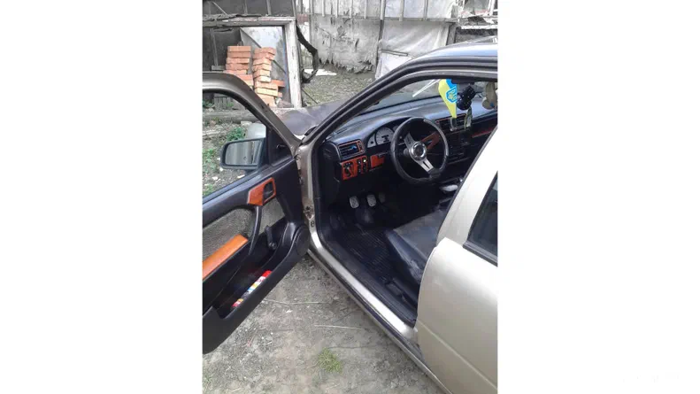 Opel Vectra 1991 - 8