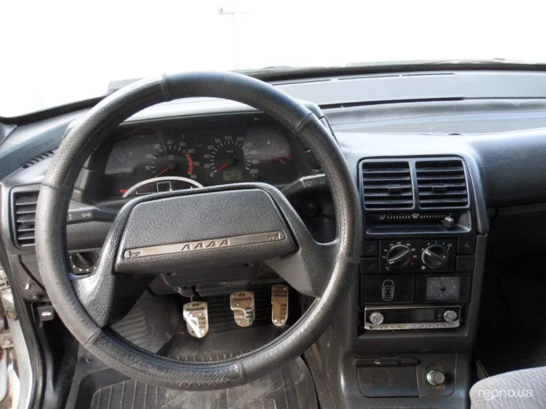 Lada (ВАЗ) 2111 2002