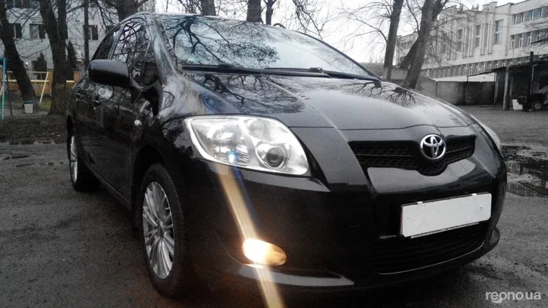 Toyota Auris 2009