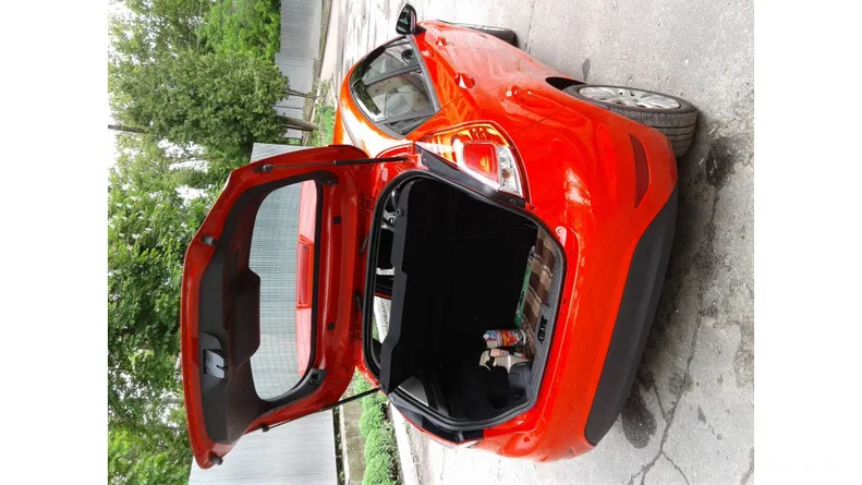 Ford Fiesta 2013 - 11