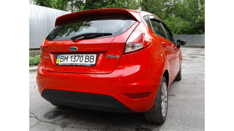 Ford Fiesta 2013 - 10