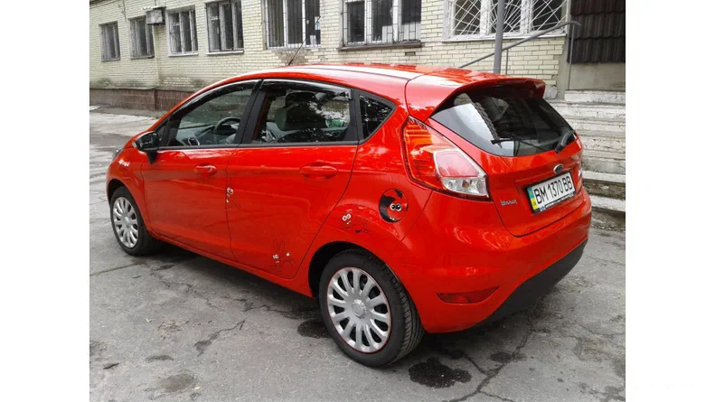 Ford Fiesta 2013 - 20
