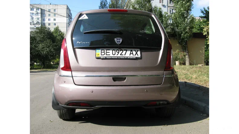 Lancia Ypsilon 2010