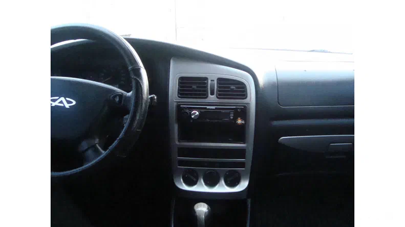 Chery Amulet (A15) 2011 - 8