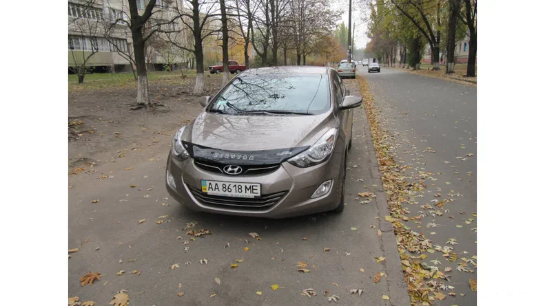 Hyundai Elantra 2012