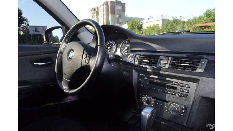 BMW 3 серии 2011
