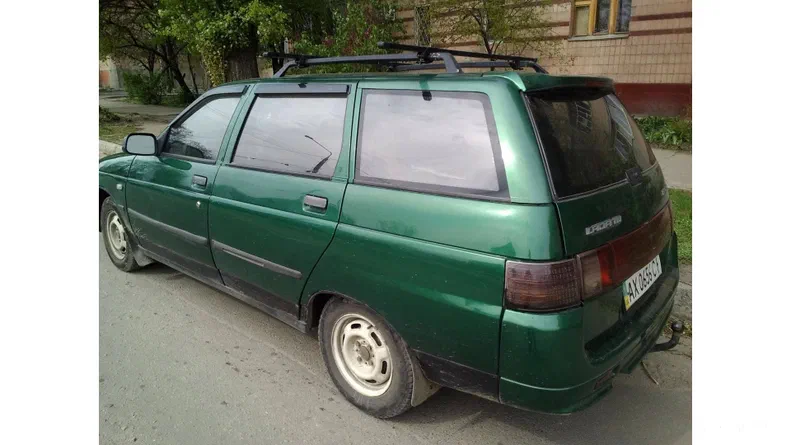 Lada (ВАЗ) 2111 2000