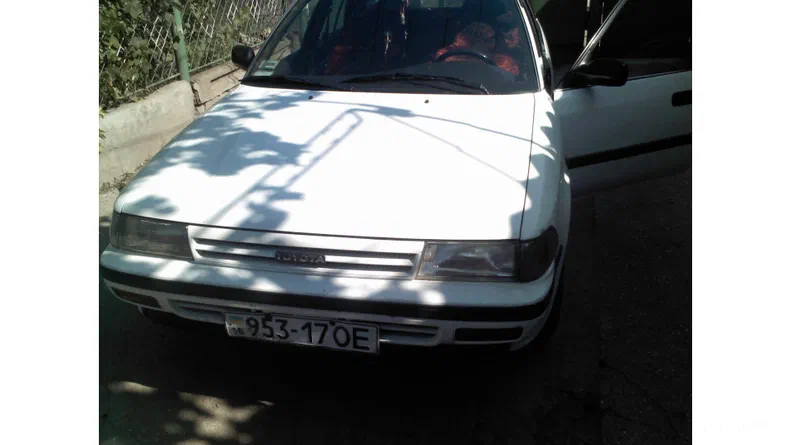 Toyota Carina 1990