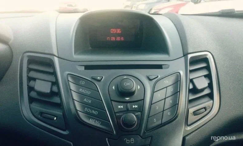 Ford Fiesta 2012 - 9