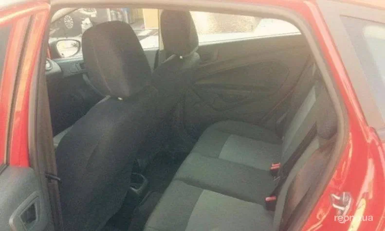 Ford Fiesta 2012 - 8