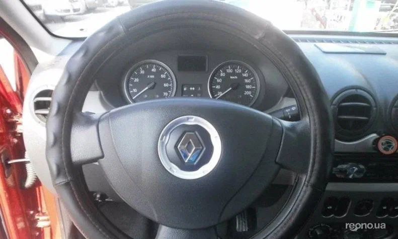 Renault Logan 2012 - 20