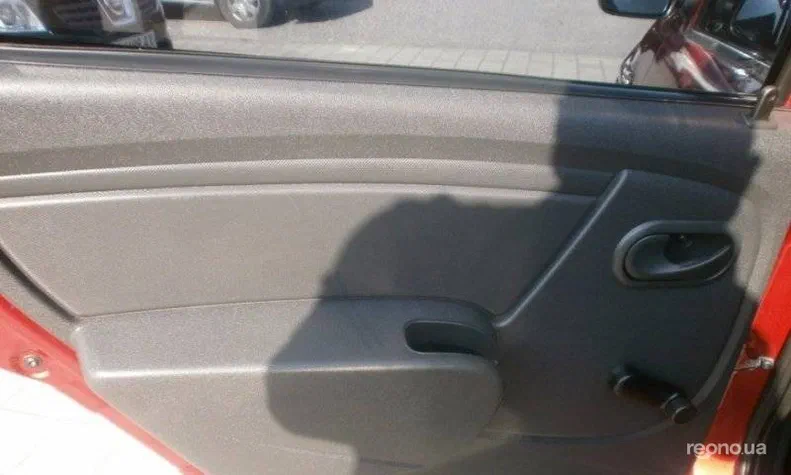 Renault Logan 2012 - 1