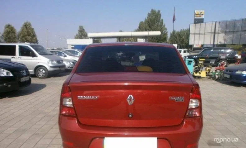 Renault Logan 2012 - 8