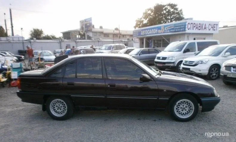 Opel Omega 1990 - 9