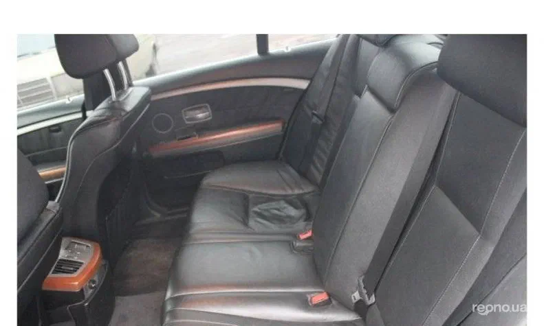 BMW 7 серія 2001 - 4