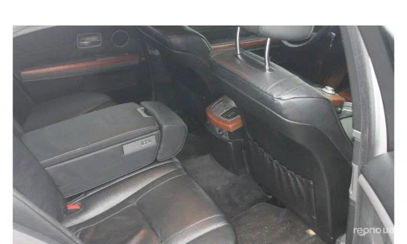 BMW 7 серія 2001 - 1