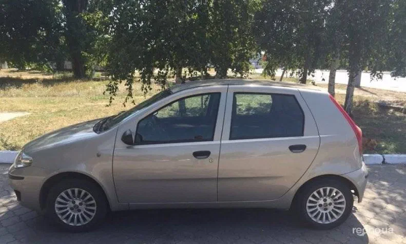 Fiat Punto 2010 - 9