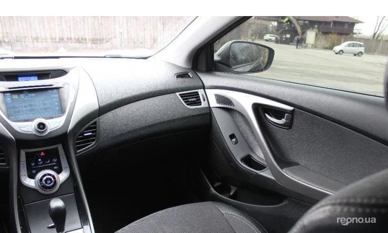 Hyundai Elantra 2011 - 21