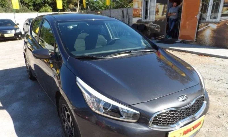 Kia Ceed 2012 - 10