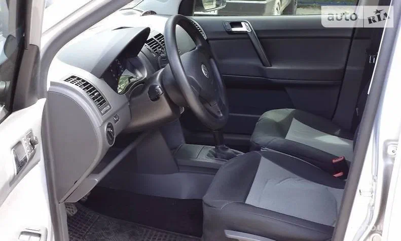 Volkswagen Polo 2009 - 10