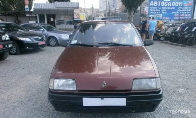 Renault 19 1990 - 1