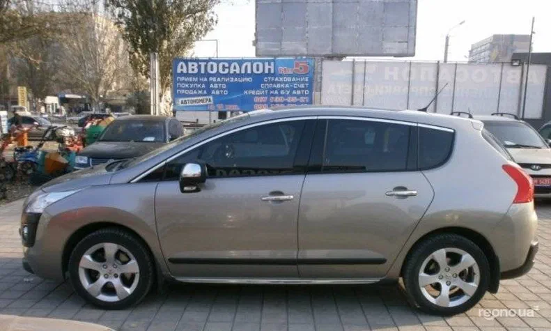 Peugeot 3008 2010 - 6