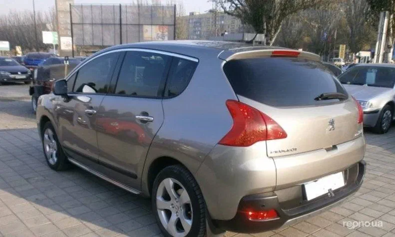 Peugeot 3008 2010 - 5