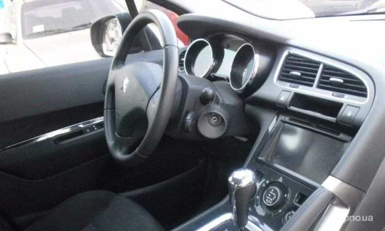 Peugeot 3008 2010 - 10