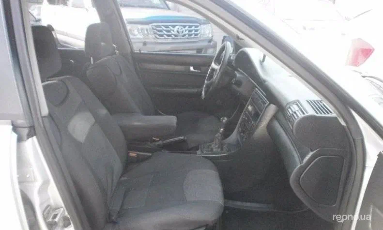 Audi 100 1993 - 9