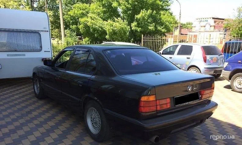 BMW 5 серія 1990 - 3