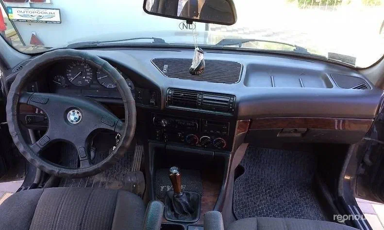 BMW 5 серія 1990 - 8