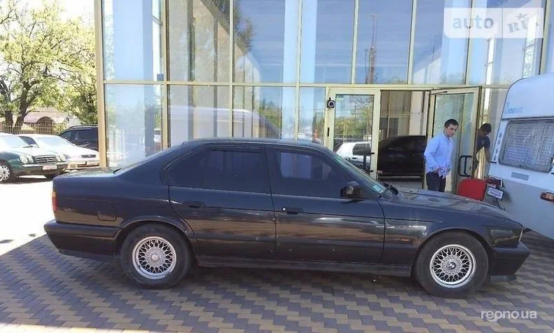 BMW 5 серія 1990 - 11