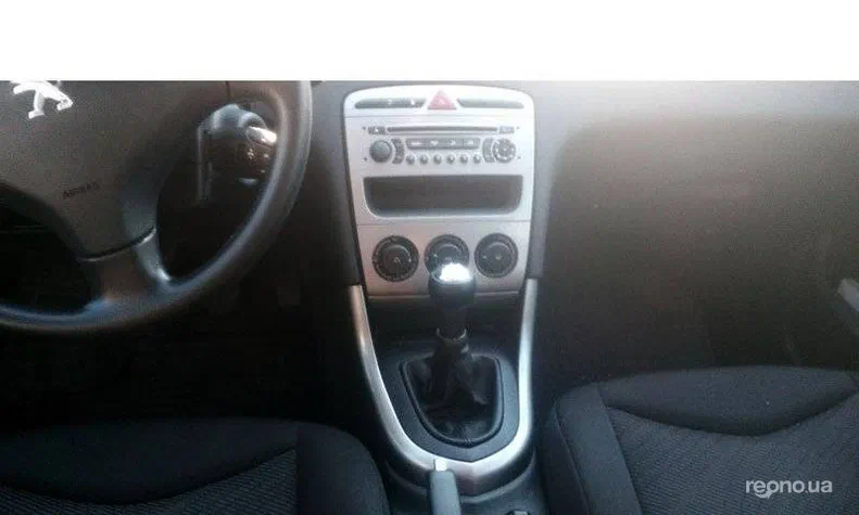 Peugeot 308 2011 - 6