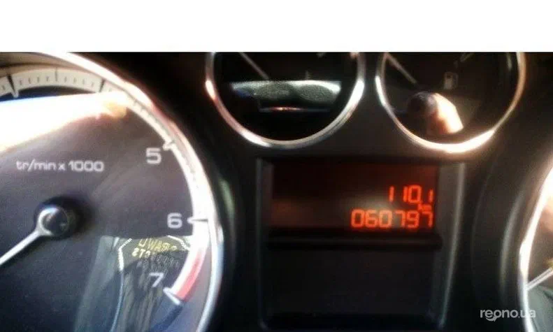 Peugeot 308 2011 - 5