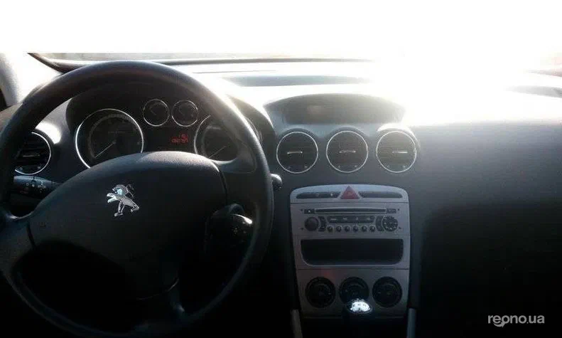 Peugeot 308 2011 - 8