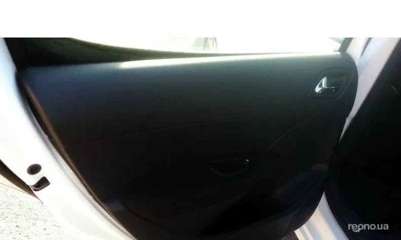 Peugeot 308 2011 - 11