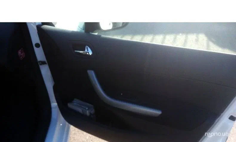 Peugeot 308 2011 - 1