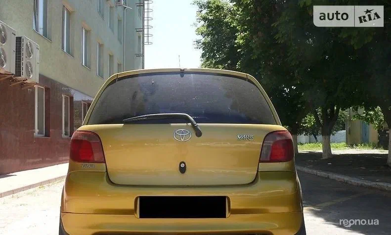 Toyota Yaris 2002 - 10