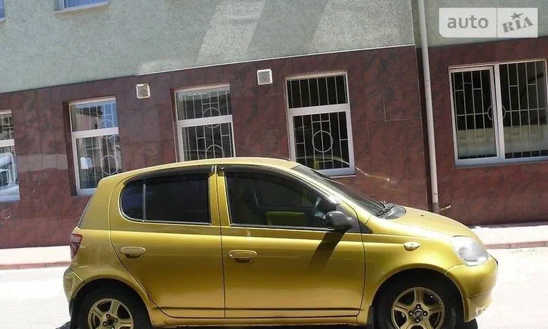 Toyota Yaris 2002 - 12