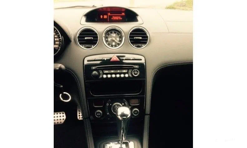 Peugeot RCZ 2012 - 24