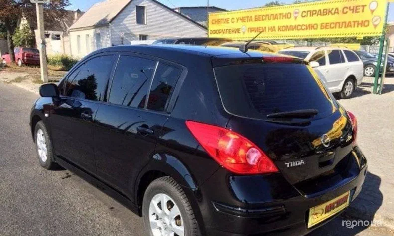 Nissan Tiida 2011 - 3
